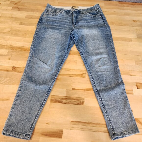 Democracy Ab Technology Skinny Jeans - Picture 2 of 9